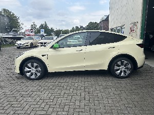 Tesla Model Y Taxi
