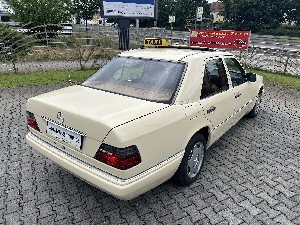 Mercedes-Benz E-Klasse W124 Taxi