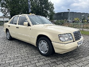 Mercedes-Benz E-Klasse W124 Taxi