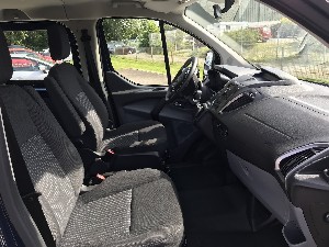 Ford Transit Custum 9-Sitzer Taxi